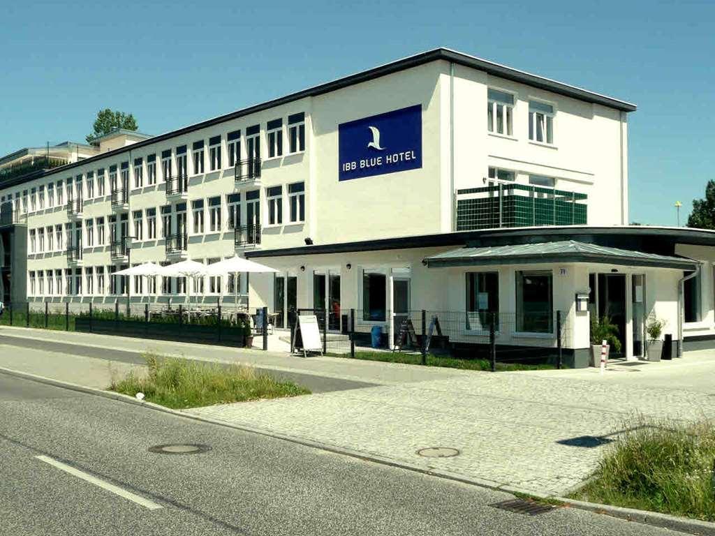 B&B Hotel Berlin-Adlershof Exteriör bild