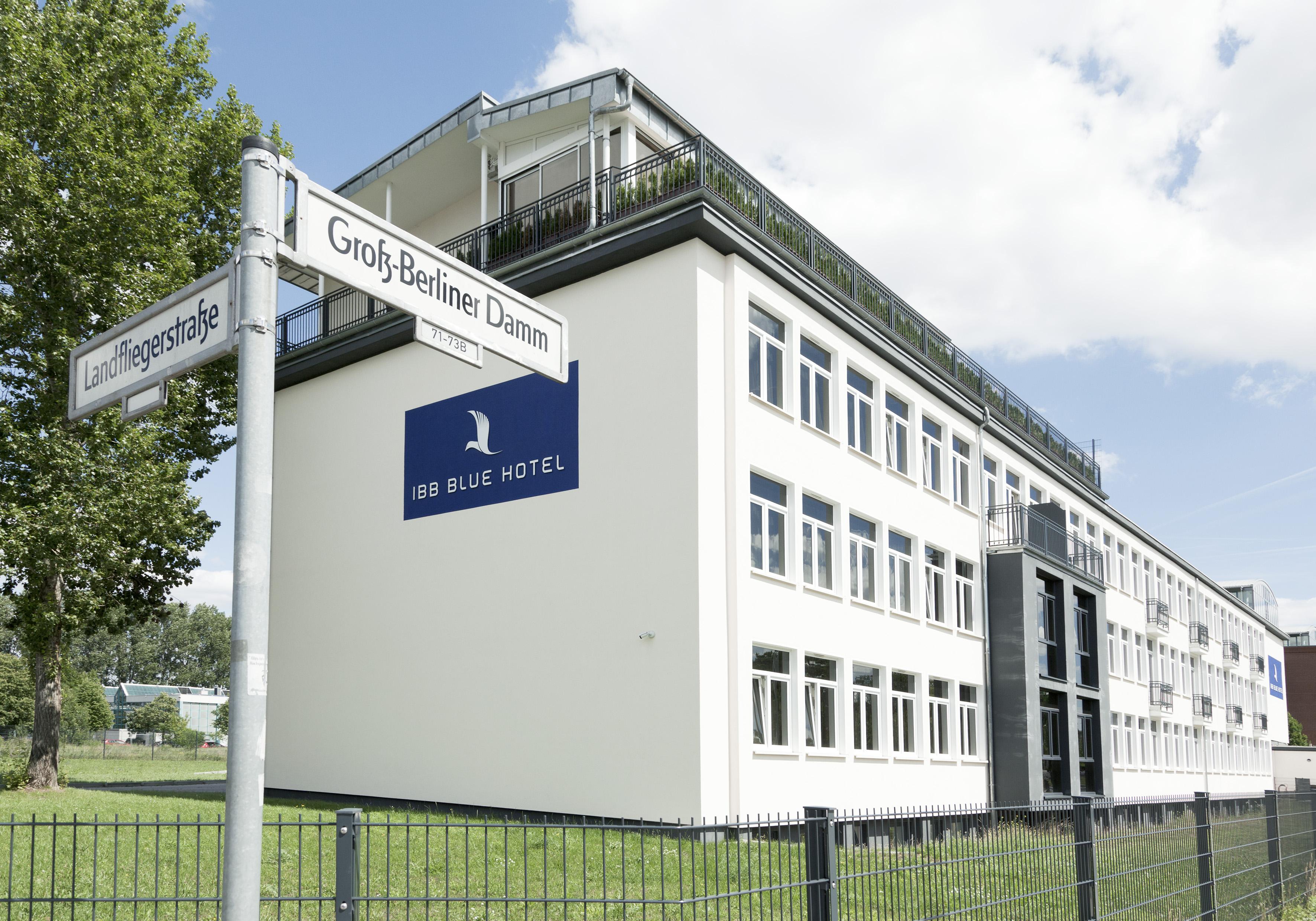 B&B Hotel Berlin-Adlershof Exteriör bild