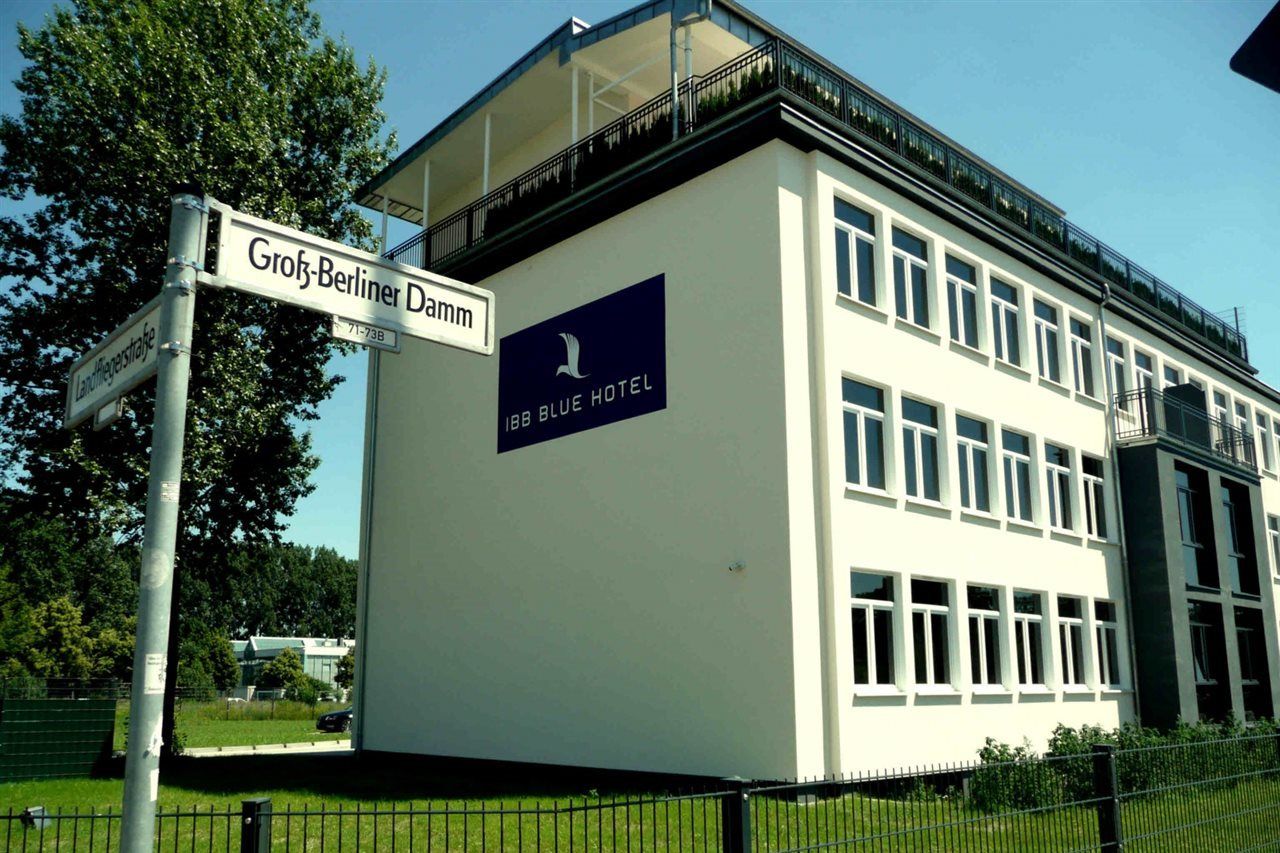 B&B Hotel Berlin-Adlershof Exteriör bild